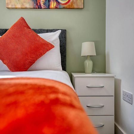 Luxurious Birmingham Home Private Parking Wifi - Near To Nec And Qeh Exterior foto