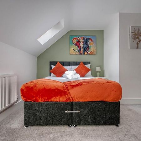 Luxurious Birmingham Home Private Parking Wifi - Near To Nec And Qeh Exterior foto