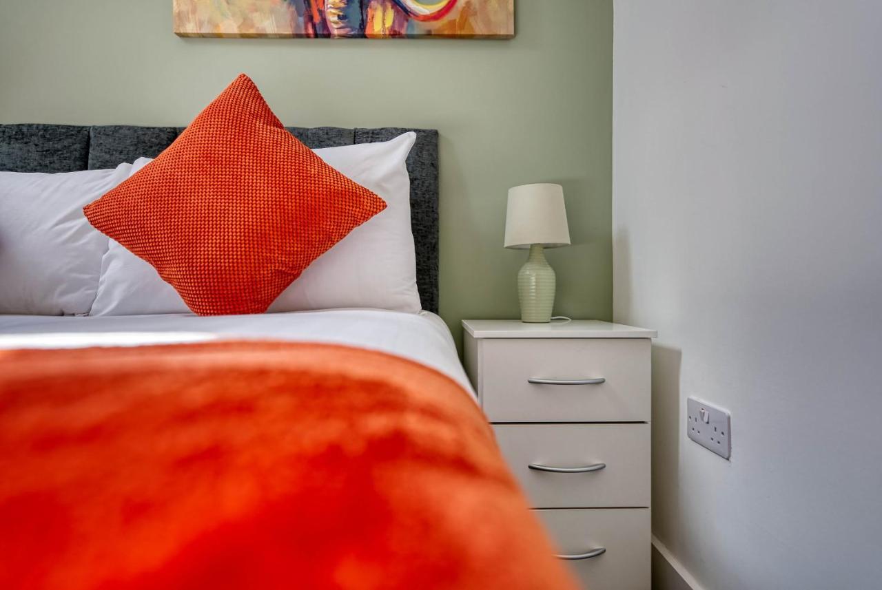 Luxurious Birmingham Home Private Parking Wifi - Near To Nec And Qeh Exterior foto