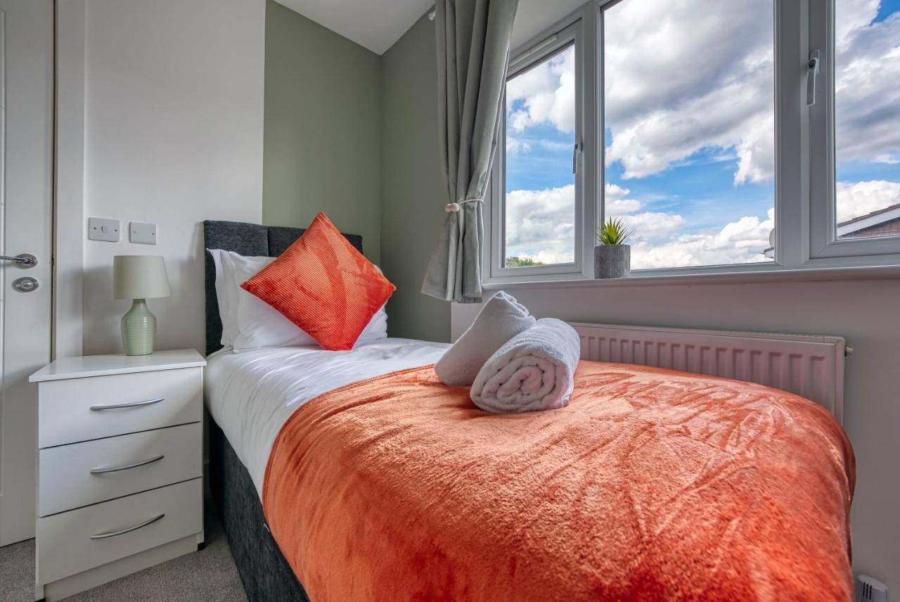 Luxurious Birmingham Home Private Parking Wifi - Near To Nec And Qeh Exterior foto
