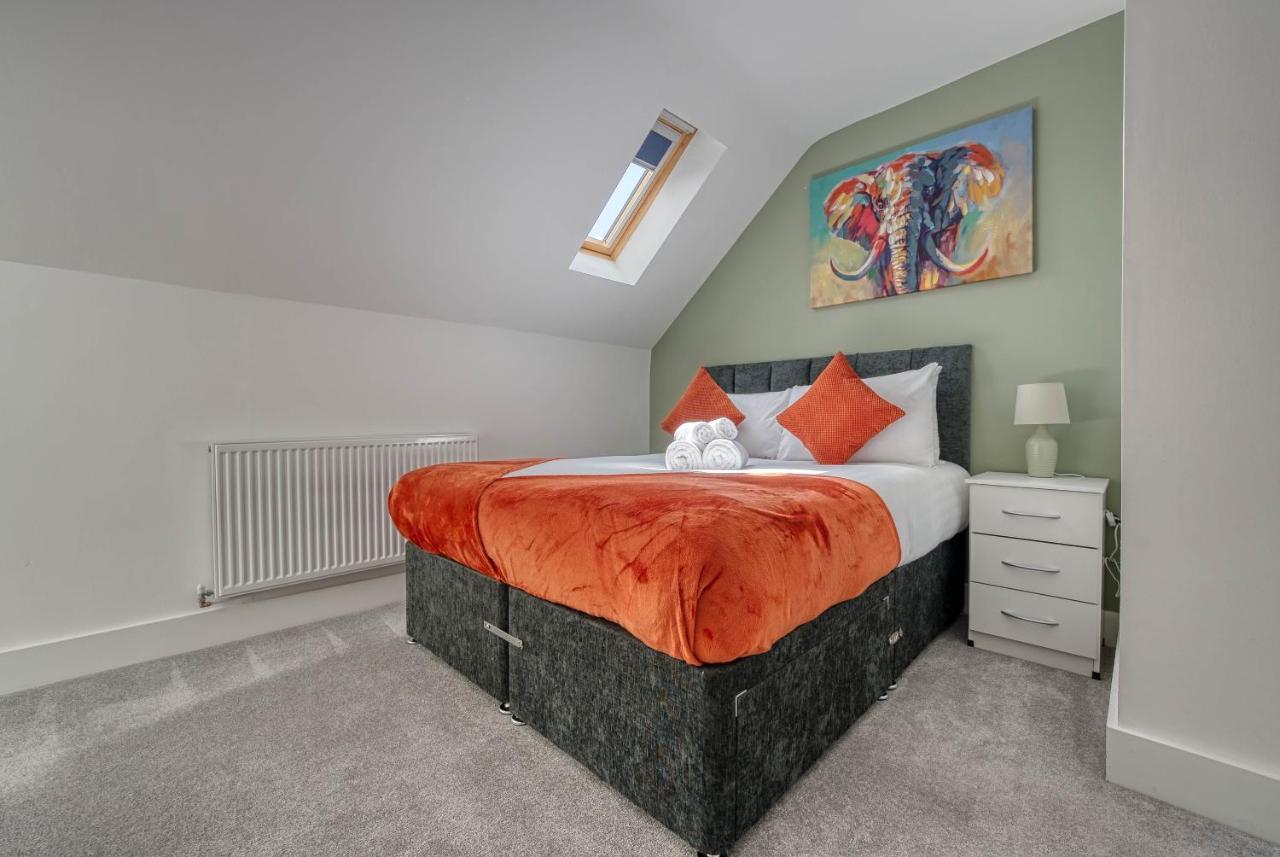 Luxurious Birmingham Home Private Parking Wifi - Near To Nec And Qeh Exterior foto