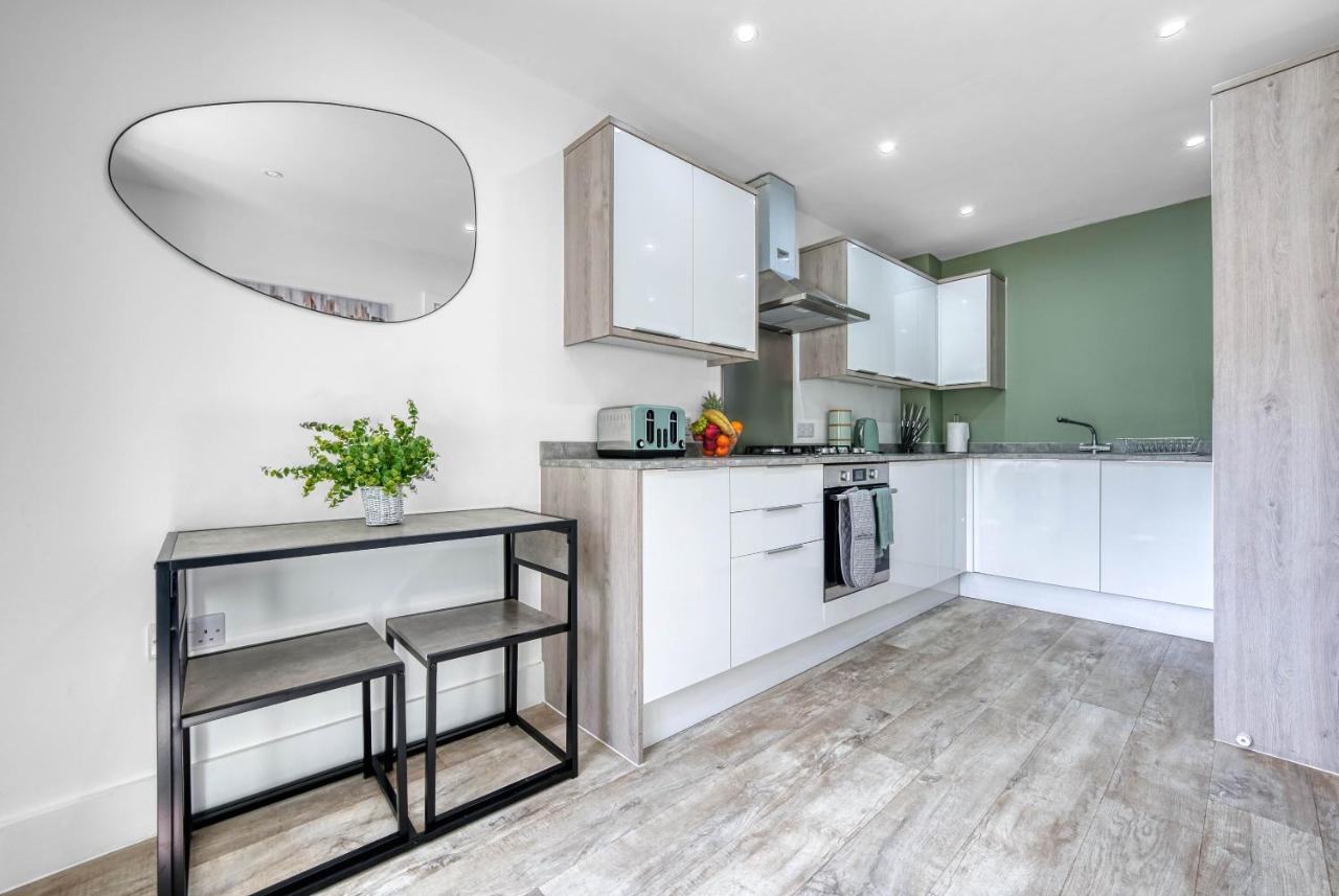 Luxurious Birmingham Home Private Parking Wifi - Near To Nec And Qeh Exterior foto